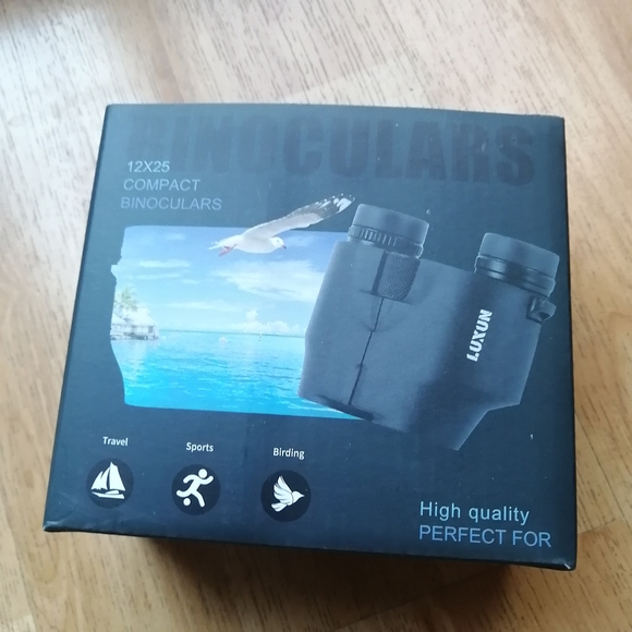 BNIB 10X25 Ultra Lightweight Compact Binoculars - Picture 3 of 5